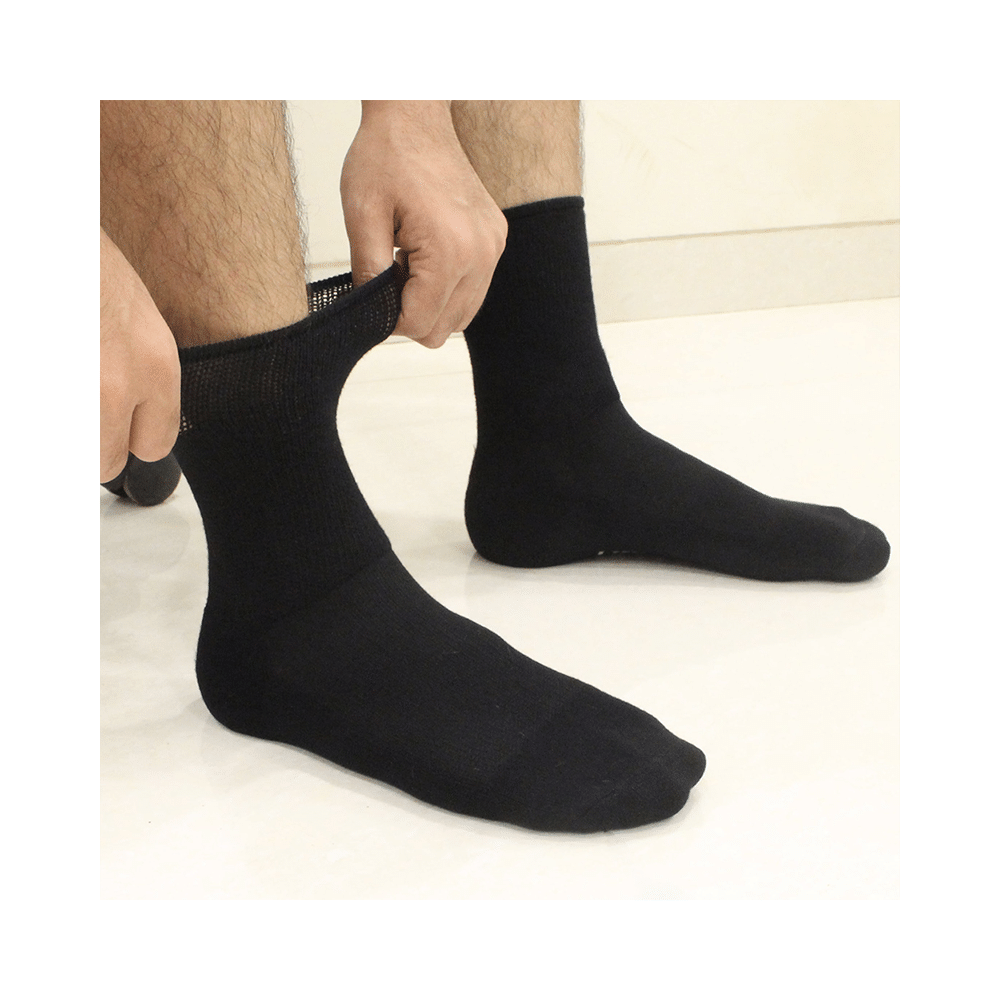 Heelium Diabetic Bamboo Socks Black & White Free Size - Image 3